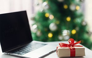 IT expert: Ak ste na Vianoce dostali smart elektroniku, dajte si pozor na hackerov